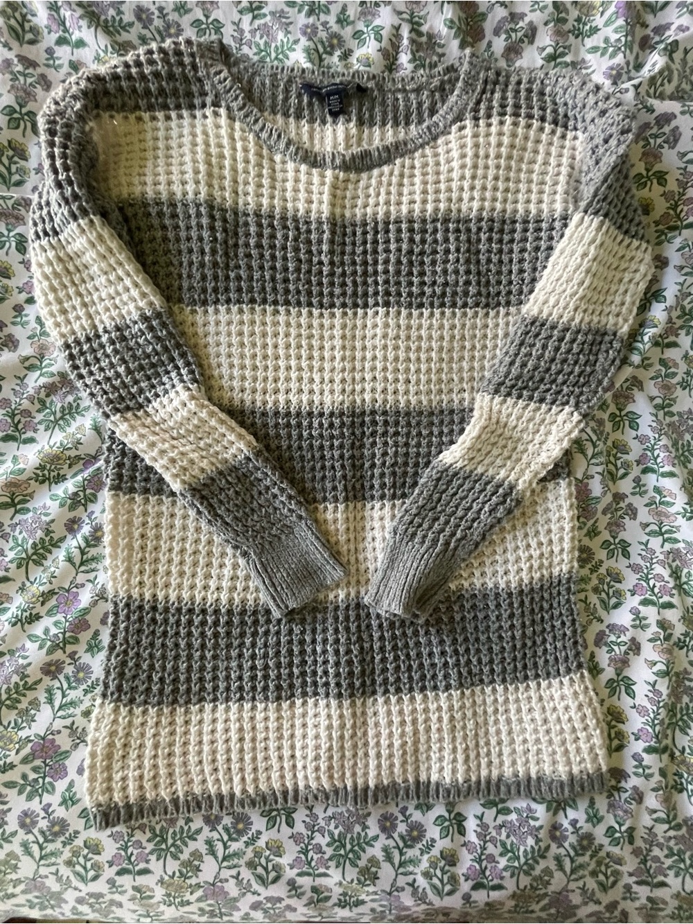 American Eagle Outfitters Striped Waffle-Knit Crew Sweater in Cream and Gray